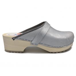 AM Toffeln 100 Clogs in Silver | World of Clogs