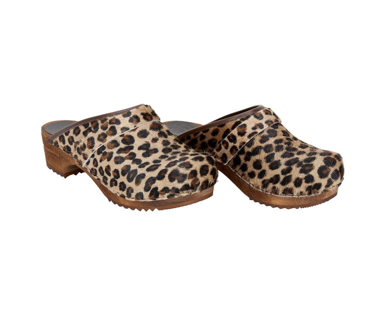 Cheetah print nursing clogs on sale